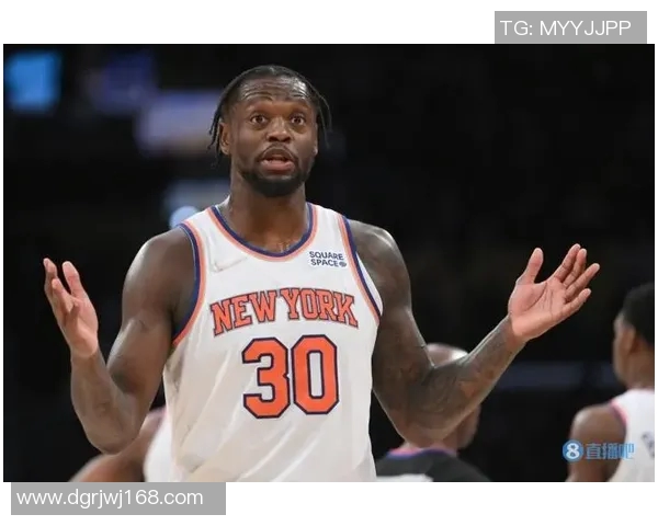 朱利叶斯兰德尔如何在NBA赛场上展现个人风采与团队合作的完美结合